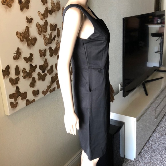 Black dress - Picture 7 of 8